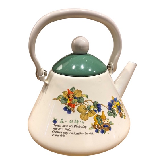 Vintage Cottage Harvest Fairies Enamel Teapot Like New 6 Cup 48 Oz. - Picture 5 of 7